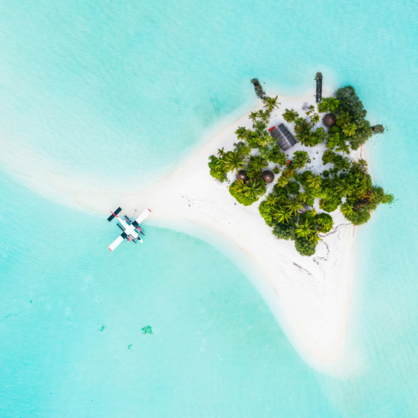 Le Maldive riaprono al turismo con il lancio della campagna “Rediscover Maldives…the Sunny Side of Life”
