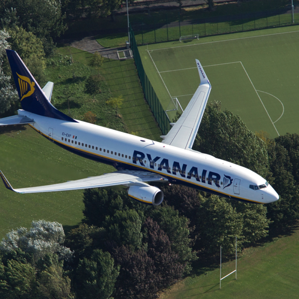 Ryanair lancia il quarto giorno della settimana di promozioni “Black Friday”