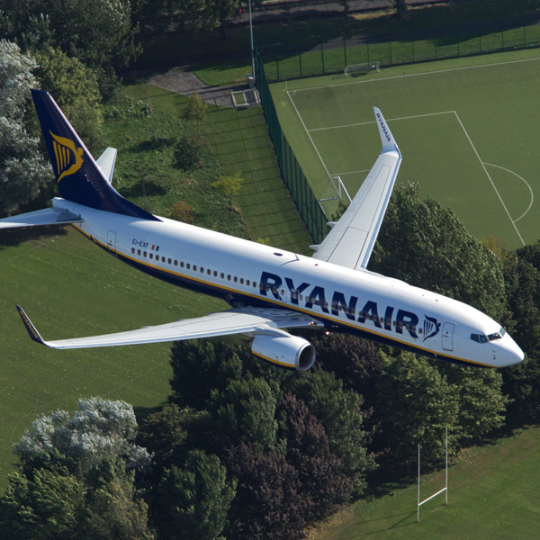 Ryanair annuncia nuova rotta Bologna-Mykonos