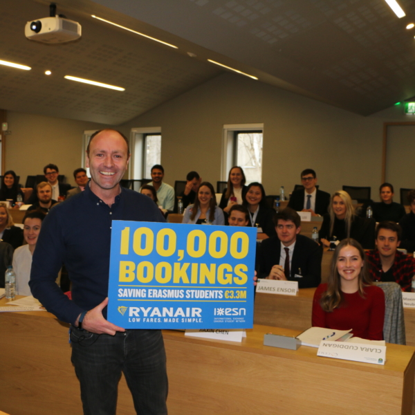 Ryanair celebra 100.000 prenotazioni dell’Erasmus Student Network
